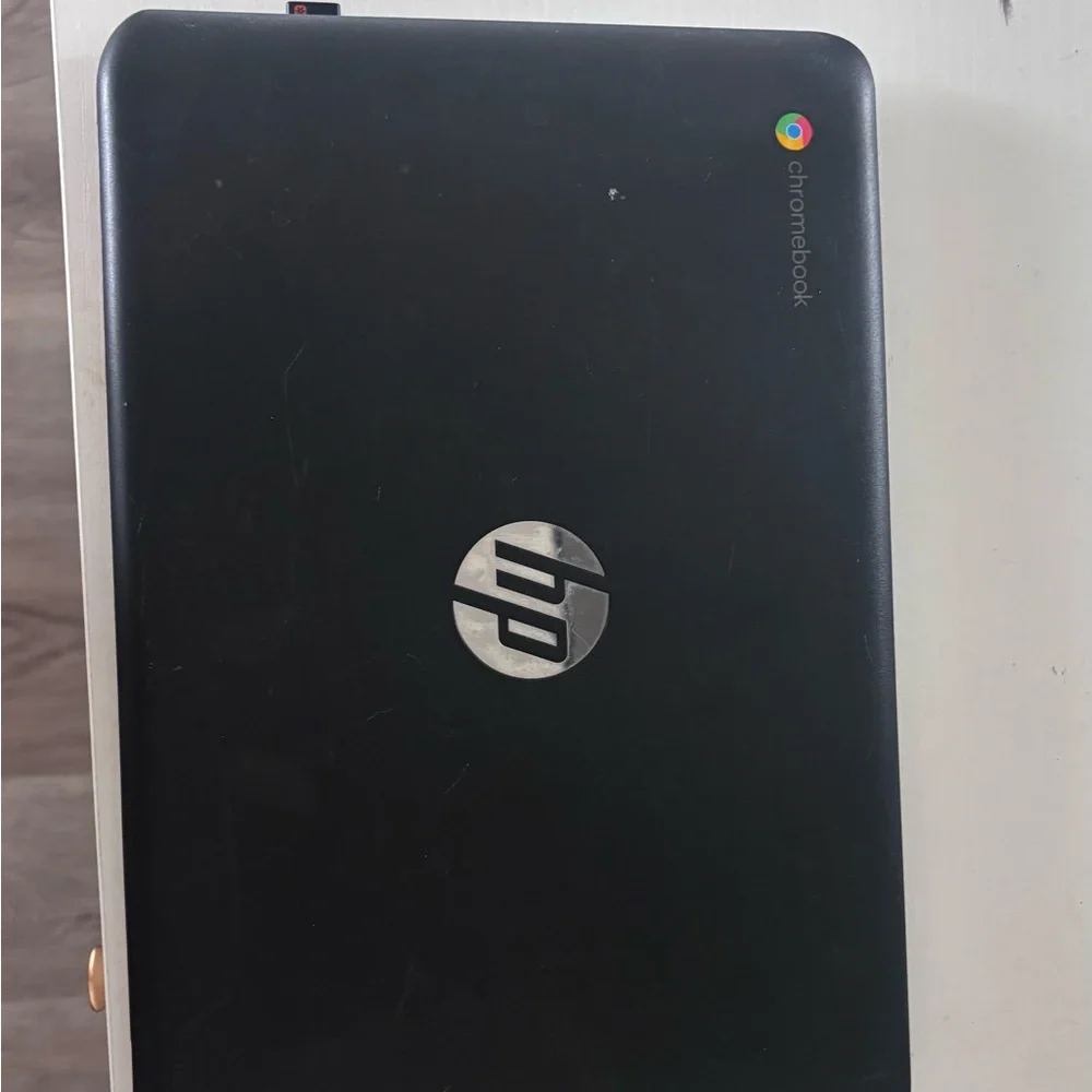 HP Chromebook - Black Finish